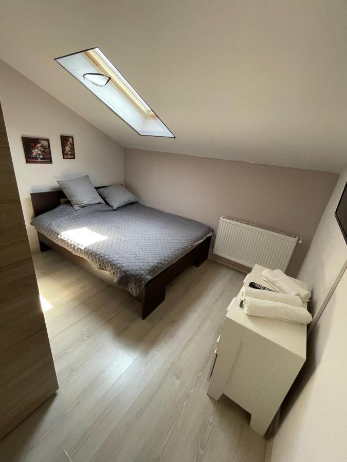 Apartament 2 Camere Chiajna Exterior photo